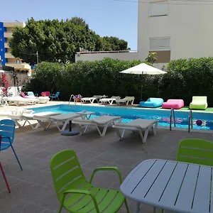 https://apartamentos-es-canto.ibizaislandhotels.net